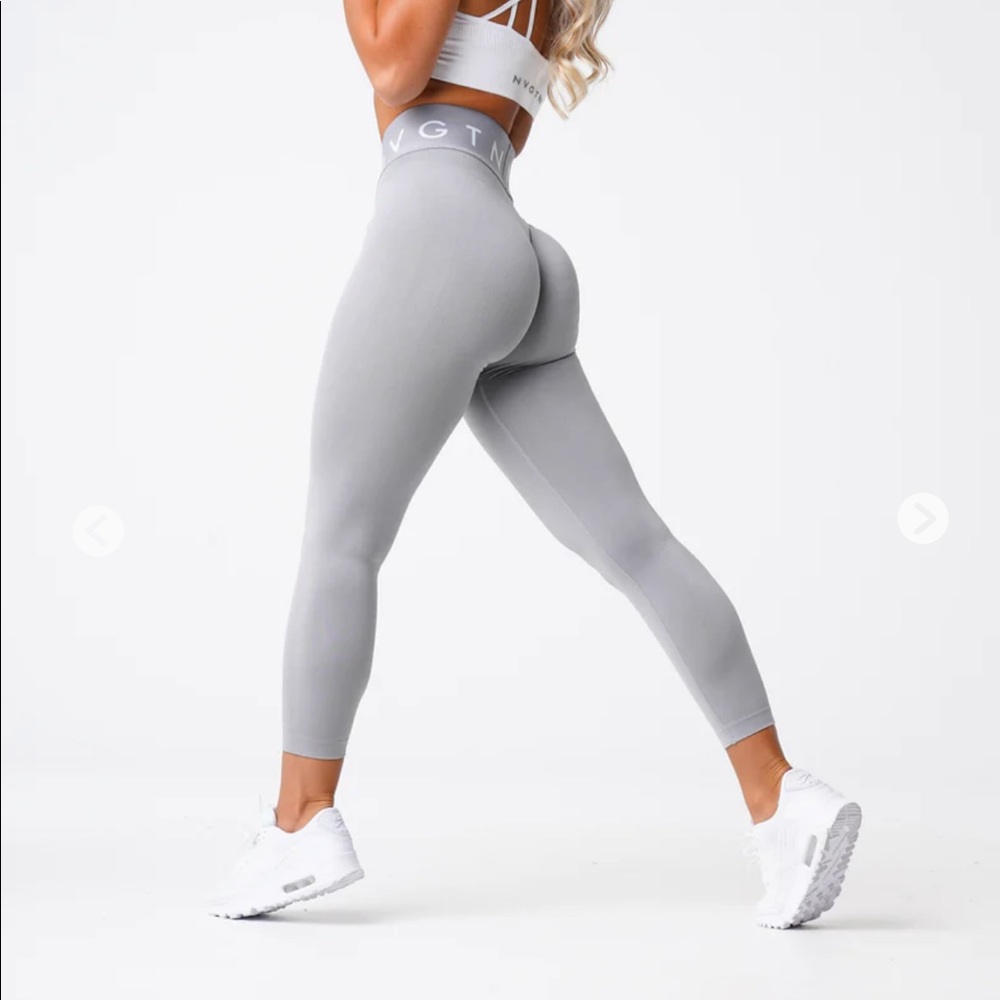NWT NVGTN Light Grey Sport Seamless Leggings